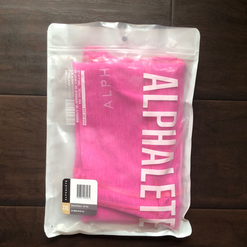 ALPHALETE Revival R6 Shorts - Hot Pink